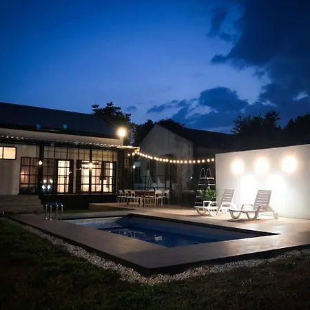 Ban Rub Lom Pool Villa 3 Difference Villas Rayong Exterior photo