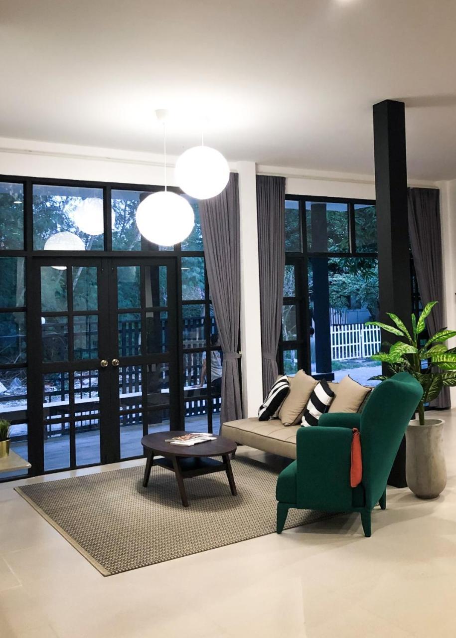 Ban Rub Lom Pool 3 Difference Holiday home
